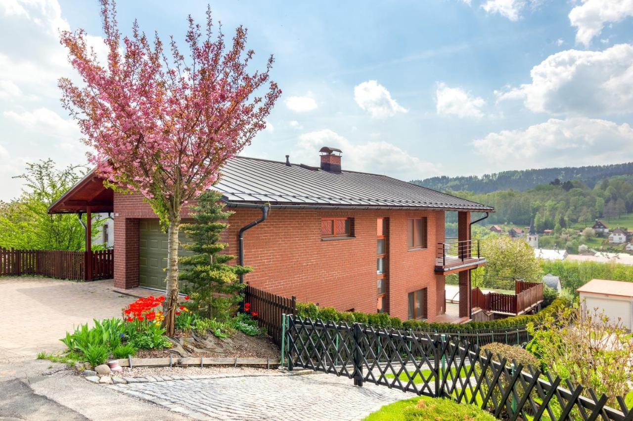 Vila Slunecni Stran Svoboda nad Upou Exterior photo